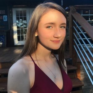 Meet your Posher, Abby